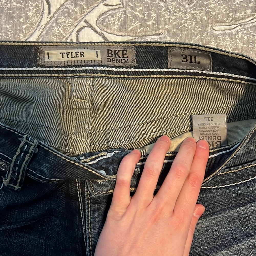 BKE. Tyler style. 31 LONG. Bootcut. 33 inseam. Button & zipper intact